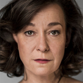 Fullajtár Andrea: Nem görcsölni, cselekedni!