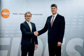 Egykori M1-es műsorvezetőt indít Botka ellen a Fidesz