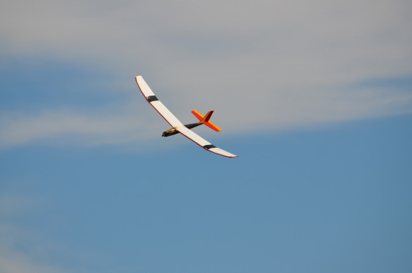 Pilóta nélküli géppel akartak cigarettát csempészni