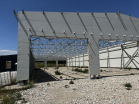 185 milliót fizetett ki eddig az állam egy gombatermesztő üzemre, ami két és fél év alatt sem készült el 