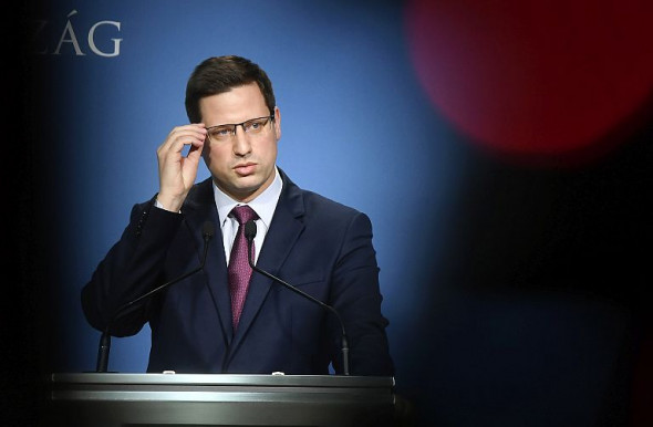 Csökkenti a kormány a jövedéki adót