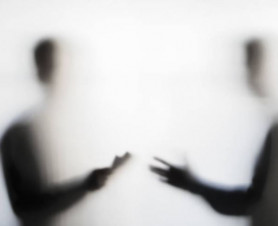 Elkaptak egy orvost Szolnokon, rengeteg pénzt foglaltak le tőle