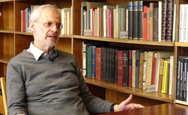 Halmai: Félre lehet tenni a fideszes alaptörvényt, de azt forradalomnak nevezik