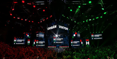 Orbán 100 ezer digitális honvéddel nyerne 2026-ban