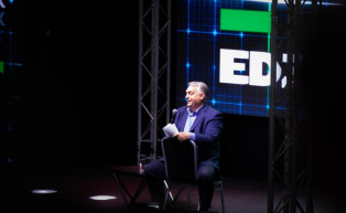 Orbán a harcosoknak: Nem állunk jól