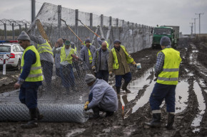 Ismét meghosszabbították a migrációs 