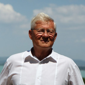 Herényi Károly: A pártépítést a programírással kell kezdeni