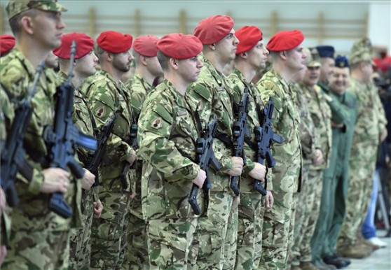 Vadai: Bármit meg lehet majd tenni a katonákkal