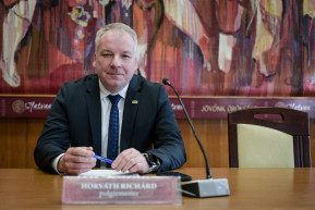 Nem a vendégmunkásoktól tart a hatvani polgármester