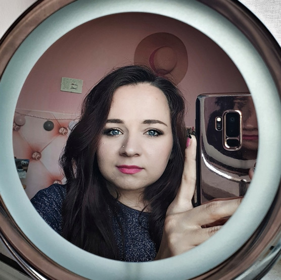 A világ végére is elmegy egy interjúért a kerekesszékes újságíró 