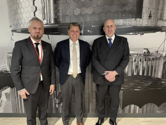 Titkolózik az állam a hadiipari privatizációról – pert indít a Transparency