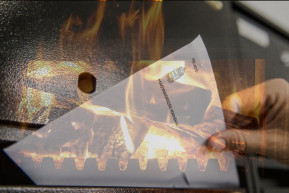 Gyújtósnak még jó lesz – Hardy Mihály jegyzete