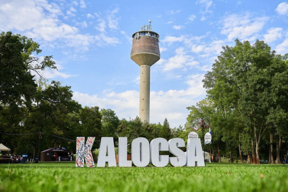 Meghalt egy kisgyermek, miután a kalocsai kórházból Bajára küldték