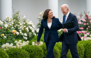 Visszalépett Joe Biden, Kamala Harrist támogatja
