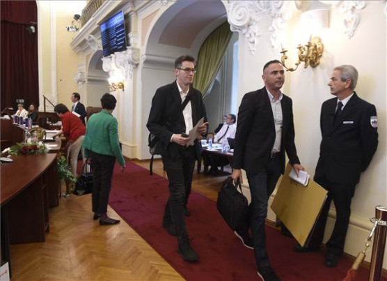 Összeférhetetlenségi eljárást kezdeményezett Karácsony Gergely több közgyűlési tag ellen