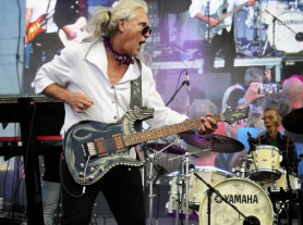 Az LGT gitárosa és a legkisebb nagy hős