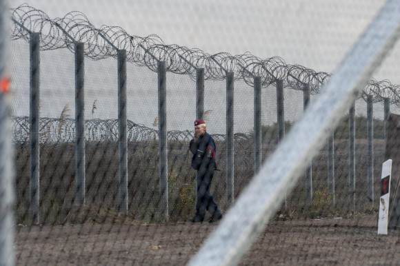 Kerítés-hülyítés