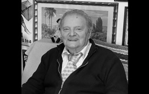 Elhunyt Komjáthy György