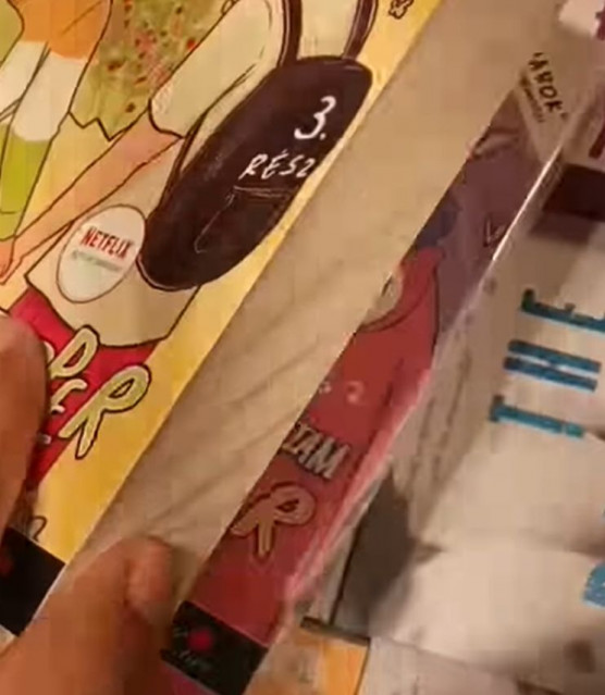 Az Esti mesék lázadó lányoknak című könyv miatt büntették a Librit