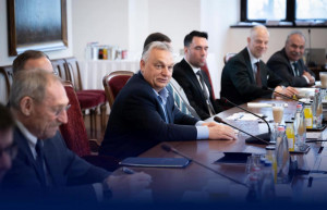 Orbán: A 30 év alatti, egy gyermeket nevelő anyák is szja-mentességet kapnak