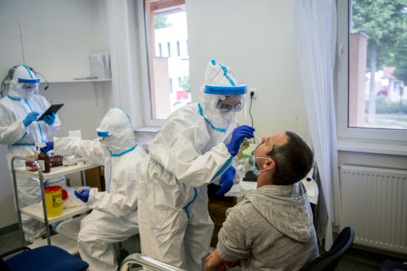 Egészségügyi tanácsnok: Fogalmunk sincs, mennyi fertőzött van