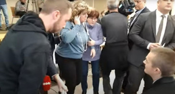 Az érintettek nélkül is lehet közmeghallgatást tartani