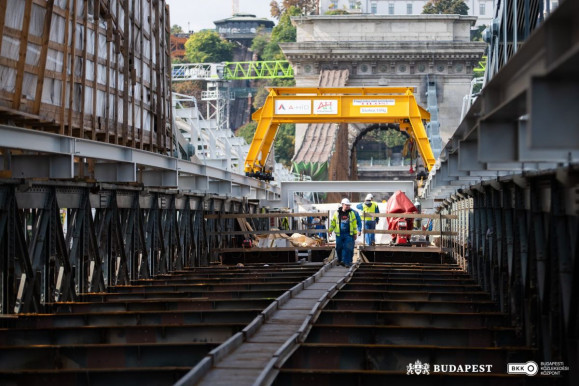 Vannak eredményei az új fővárosi vezetésnek, de többet és jobban kellene beszélnie róluk