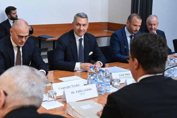 A MÁV egy másik igazgatósági tagja megerősítette, rendre átnyúltak a fejük felett