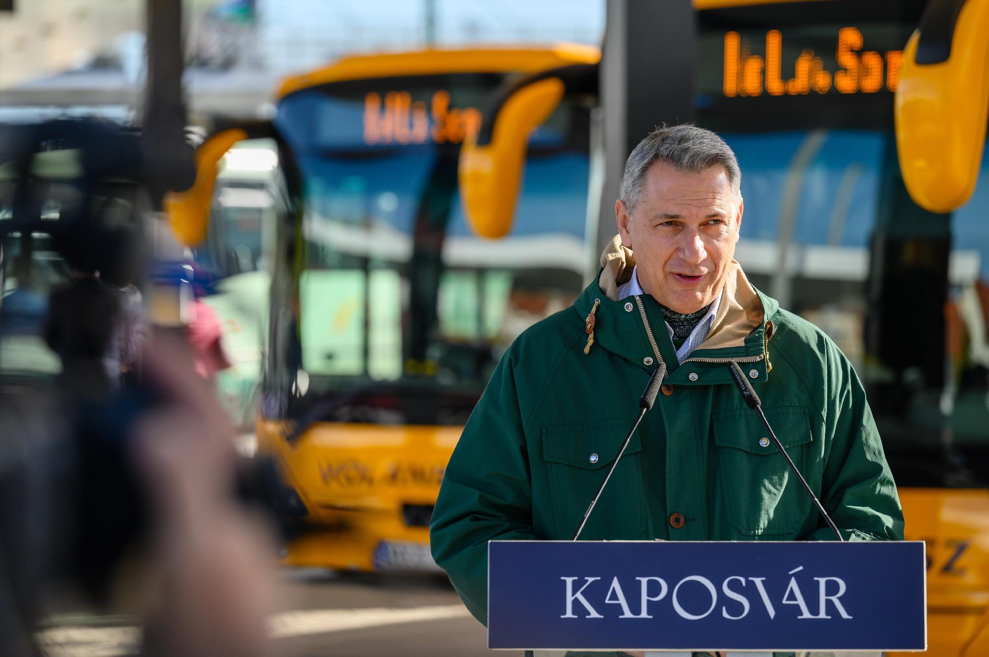 Új buszokat helyezett üzembe Somogyban a Volánbusz 