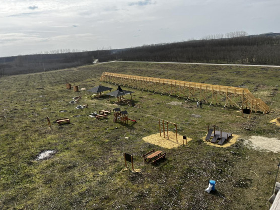 Újrahasznosítaná a lombkorona sétány faanyagát Őrsi Gergely, a nyírmártonfalvai polgármestert kikérte magának a gúnyolódást