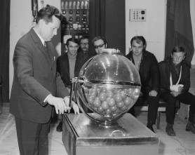 Rogán átíratná a szerencsejáték-törvényt, államosítanák a bukméker-irodákat is