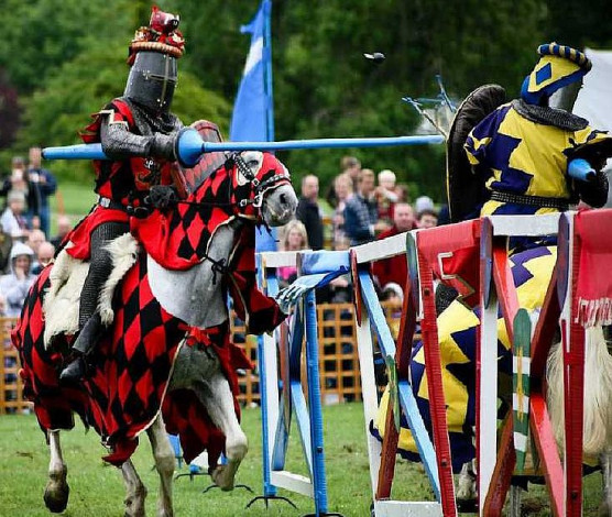 Még a végén a sajátjait fogja lekaszabolni