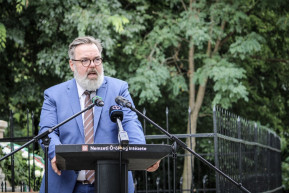 L. Simon álprüdériának tartja a Word Press-fotók kitiltását