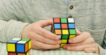 Kanadai cég birtokába kerül a Rubik-kocka