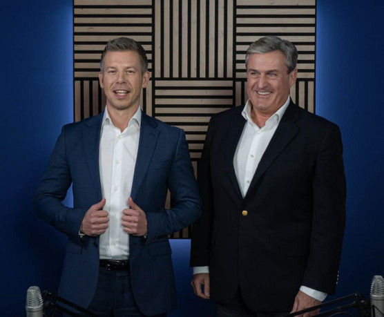 Politico: Az üzleti világban keres menedzsereket a Tisza Orbán rendszerének lebontásához