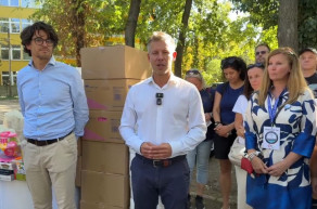 Magyar Péter kabinetfőnöke lett a Bethesda gyermekkórház Digitális Polgári Kör-tag főigazgatójának fia