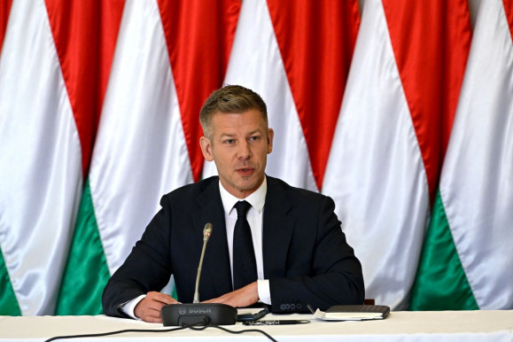 Magyar Péter: Orbán Anita berendelte az orosz nagykövetet