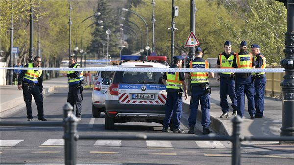 Óvatos társutas az ellenzék