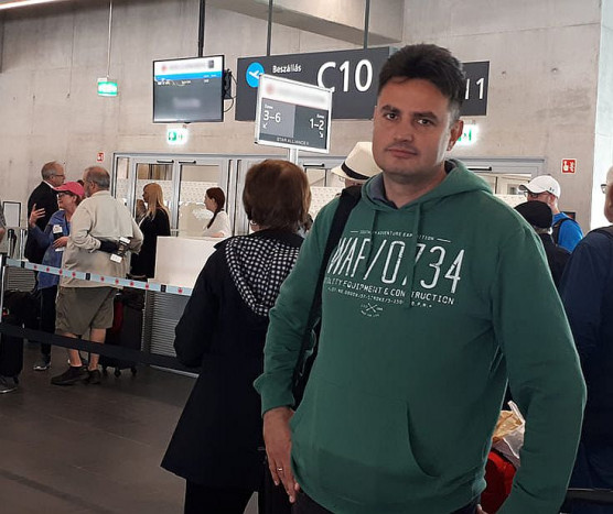 Orbán aggódva figyelheti Babis megdöntését