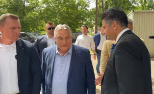 Szalonna vagy gumicsizma – Hardy Mihály jegyzete