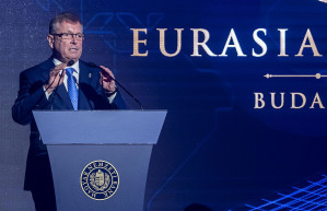 Százmilliárdokat nyel el Matolcsyék ingatlancége