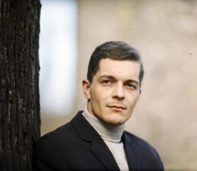 Meghalt Mécs Károly