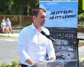 Menczer: A tolmács nem hallotta jól, amit Putyin mondott, vagy rossz napja volt