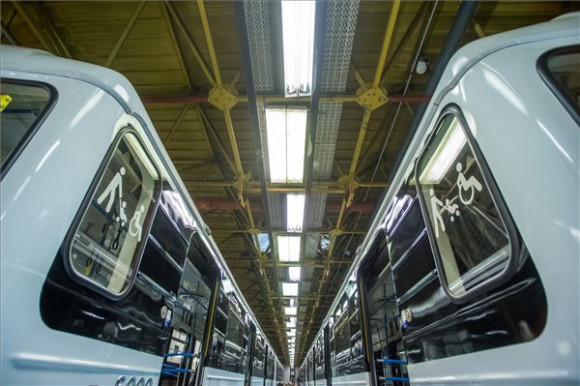 Külső szakértők vizsgálják a 3-as metrót
