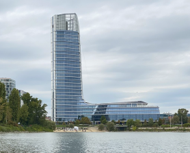 Szép jutalmakat szórt szét a MOL, Parragh László például 59 milliót kapott