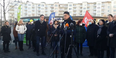 Vidékizve, anyázva kiabált be Márki-Zaynak egy ellentüntető