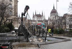 Nagy Imre szobrát a Jászai Mari térre viszik