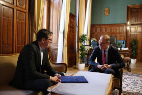 Az év második felére meglehet a megállapodás az EU-val, mondta a Karácsonnyal találkozó Navracsics