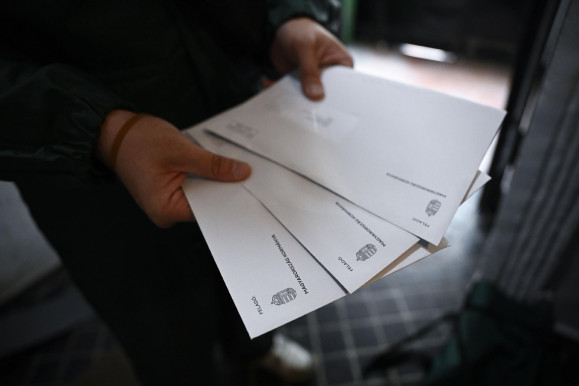 Kiderült, 50 millióval drágult a nemzeti konzultáció gyártása