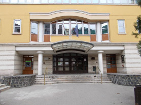 Onkológiai intézet: értelmetlen a várakozás